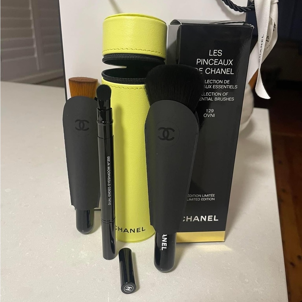 Chanel Limited Edition Brush set